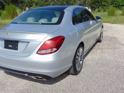 Used 2016 Mercedes-Benz C 300 4MATIC Sedan image 11