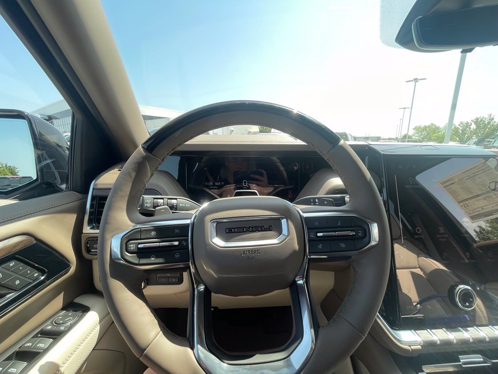 New 2026 GMC Yukon Denali w/ Advanced Technology Package AWD/4WD image 14