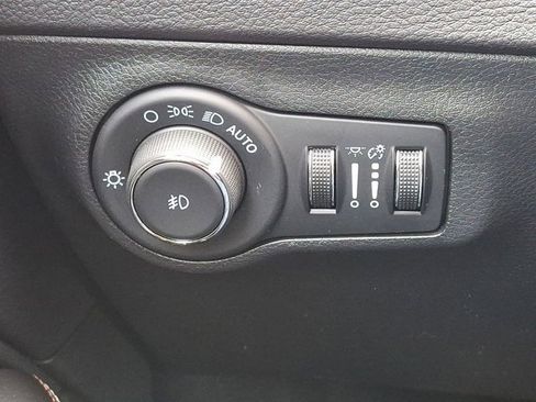 Certified 2021 Jeep Compass Latitude image 27