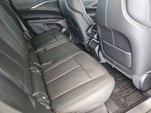 Certified 2025 Cadillac Lyriq Luxury w/ LPO, Floor Liner Package AWD/4WD image 11