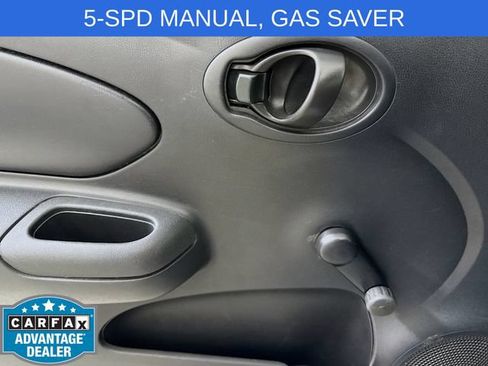 Used 2015 Nissan Versa S FWD image 16
