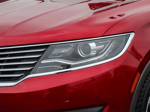 Used 2017 Lincoln MKX Reserve image 4