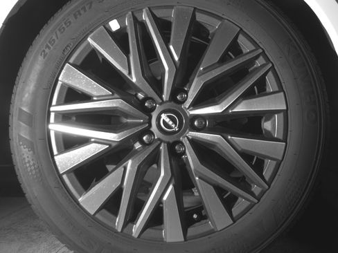 Used 2025 Nissan Altima 2.5 SV image 15