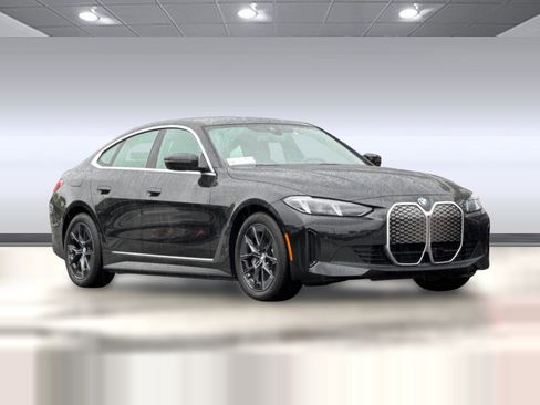 Used 2026 BMW i4 xDrive40i w/ Premium Package AWD/4WD image 7