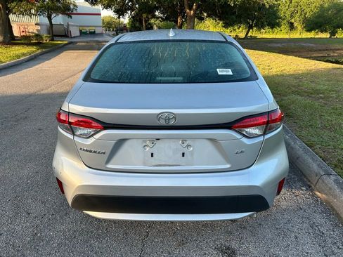 Used 2020 Toyota Corolla LE w/ LE Convenience Package image 4
