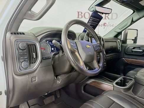 Used 2021 Chevrolet Silverado 2500 High Country w/ Z71 Off-Road Package AWD/4WD image 11