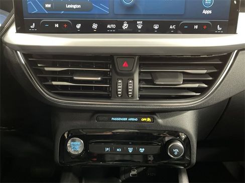 Used 2025 Ford Escape SE w/ PHEV Premium Package image 21