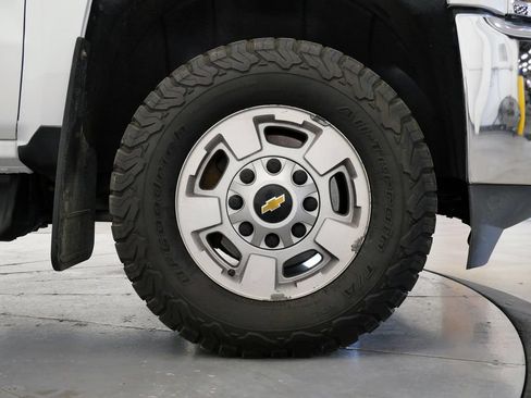 Used 2019 Chevrolet Silverado 2500 LT w/ Z71 Package, Off-Road AWD/4WD image 35