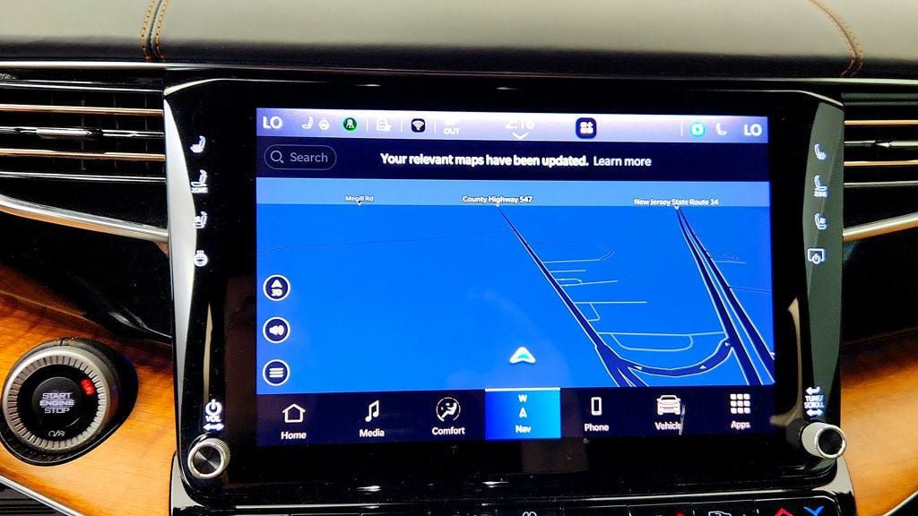 Used 2022 Jeep Grand Wagoneer Series III w/ Rear Seat Video Group 1 AWD/4WD image 17