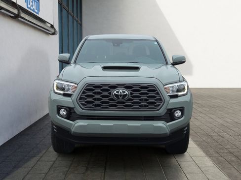 Used 2023 Toyota Tacoma TRD Sport image 8