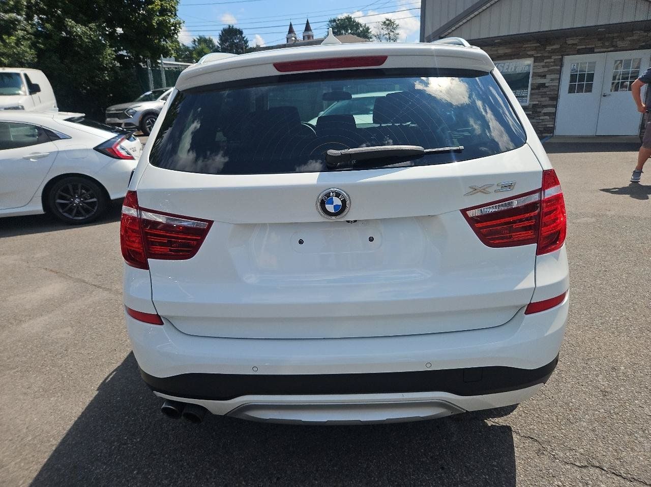 Used 2016 BMW X3 xDrive28i AWD/4WD image 4