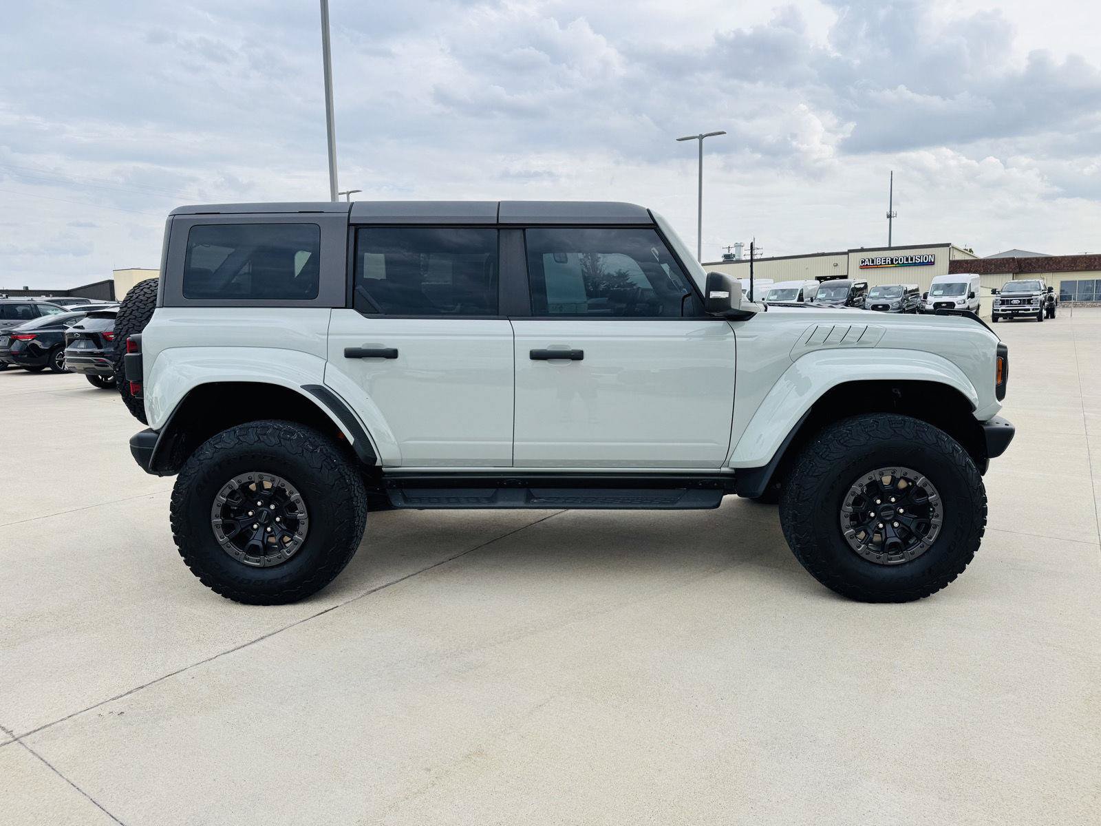 Used 2024 Ford Bronco Raptor AWD/4WD image 38