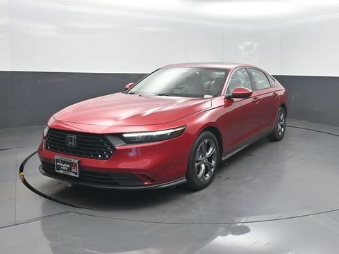 Used 2023 Honda Accord EX image 2