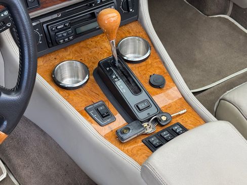 Used 1996 Jaguar XJS 4.0 Convertible image 30