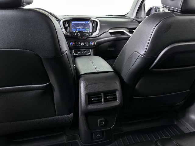 Used 2024 GMC Terrain SLT w/ Infotainment Package II AWD/4WD image 22