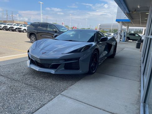 New 2025 Chevrolet Corvette E-Ray w/ Battery Protection Package image 3