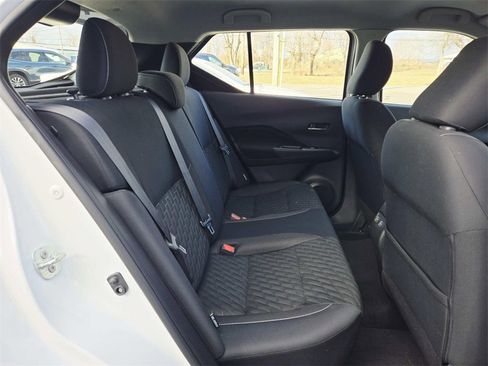 Used 2021 Nissan Kicks SV image 14