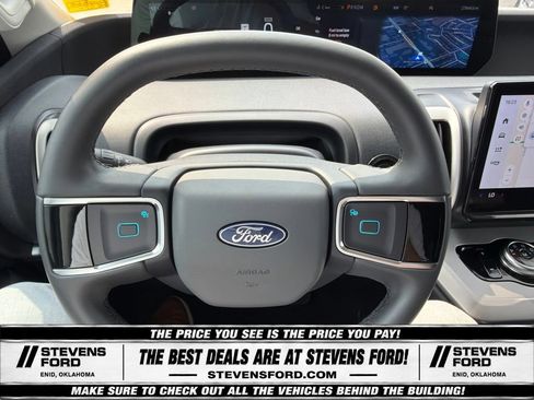 Used 2025 Ford Expedition Max Active AWD/4WD image 20