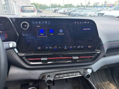Used 2024 Chevrolet Silverado EV RST AWD/4WD image 29