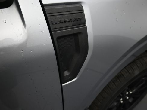 Used 2023 Ford Maverick Lariat w/ Lariat Luxury Package image 26