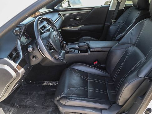 Used 2019 Lexus ES 350 w/ Accessory Package 2 FWD image 17