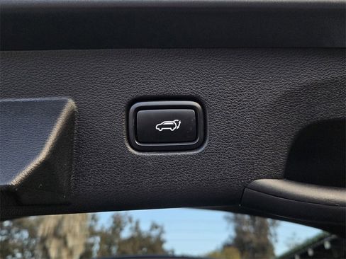 Used 2024 Kia Sportage EX w/ EX Premium Package image 34