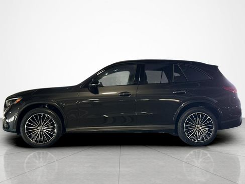 New 2026 Mercedes-Benz GLC 300 image 2