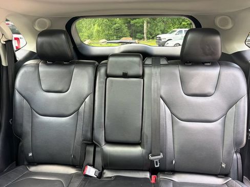 Used 2016 Ford Edge Titanium w/ Equipment Group 301A AWD/4WD image 24