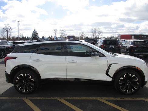 Used 2024 Chevrolet Blazer EV RS image 6