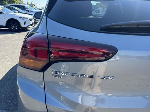 Used 2023 Buick Encore GX Preferred w/ Cold Weather Comfort Package AWD/4WD image 9