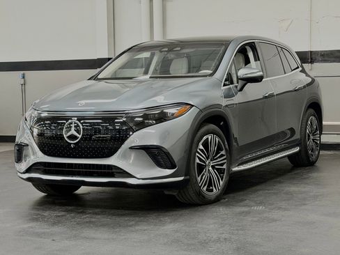 Certified 2023 Mercedes-Benz EQS 450+ 4MATIC SUV w/ Exclusive Trim Package image 7