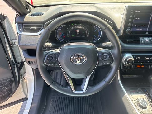 Used 2021 Toyota RAV4 XSE AWD/4WD image 11