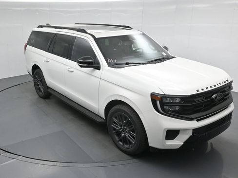 New 2026 Ford Expedition Max Platinum w/ Stealth Appearance Package AWD/4WD image 38