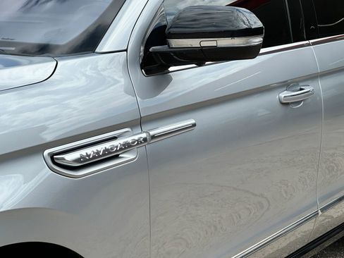 Used 2020 Lincoln Navigator L Reserve w/ Luxury Package AWD/4WD image 49
