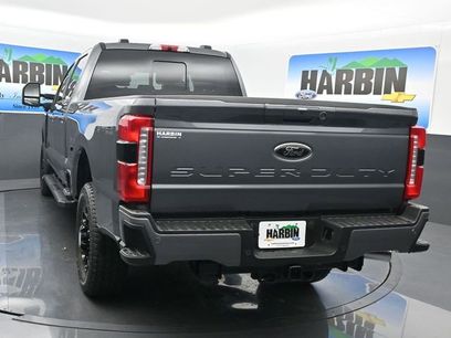 New 2026 Ford F350 Lariat w/ Black Appearance Package