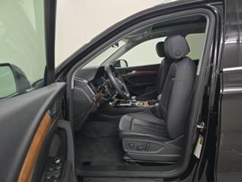 Used 2023 Audi Q5 2.0T Premium Plus w/ Premium Plus Package image 3