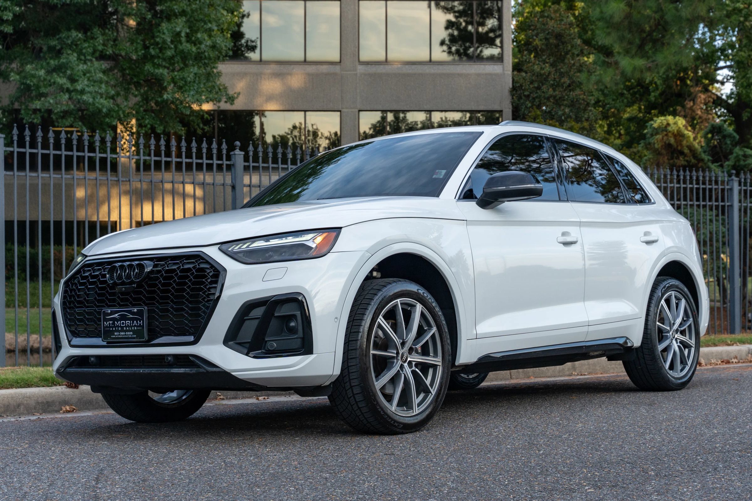 Used 2021 Audi SQ5 Prestige w/ Prestige Package AWD/4WD image 1