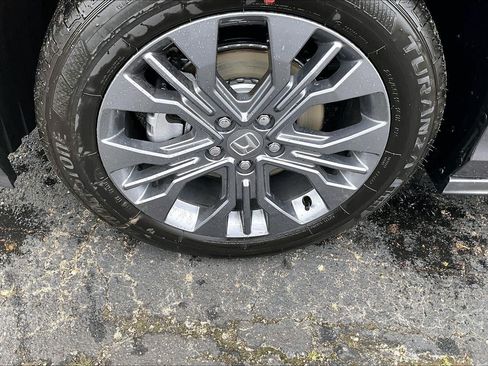 Used 2026 Honda Odyssey Touring image 2