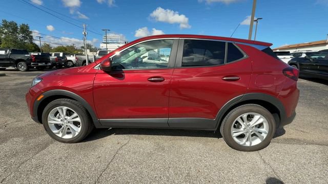 Used 2023 Buick Encore GX Preferred w/ Cold Weather Comfort Package FWD image 5