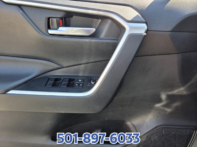 Used 2020 Toyota RAV4 XLE w/ Convenience Package AWD/4WD image 25