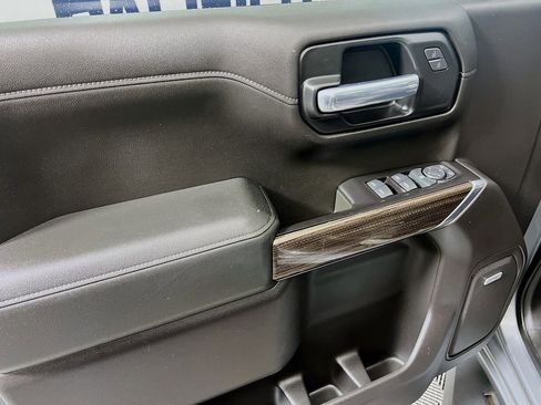 Used 2020 Chevrolet Silverado 1500 LT Trail Boss image 23