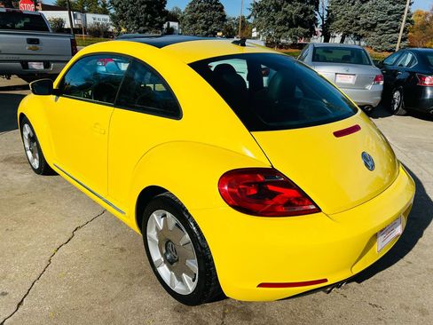 Used 2012 Volkswagen Beetle 2.5 image 5