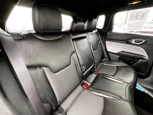 Used 2023 Jeep Compass Latitude image 15