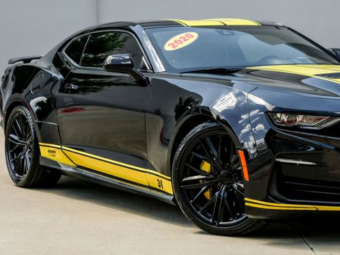 Used 2020 Chevrolet Camaro SS image 5