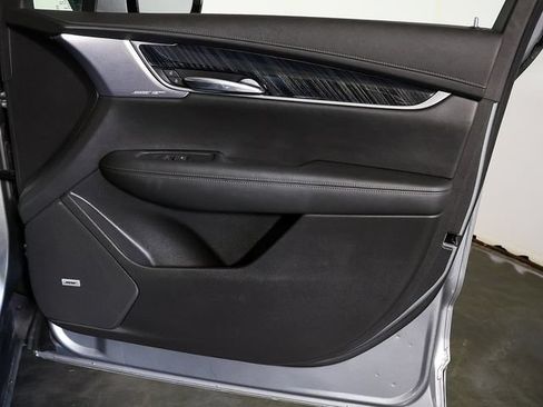Used 2023 Cadillac XT6 Premium Luxury w/ LPO, Floor Liner Package AWD/4WD image 36