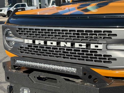 Used 2022 Ford Bronco Badlands w/ Sasquatch Package image 13