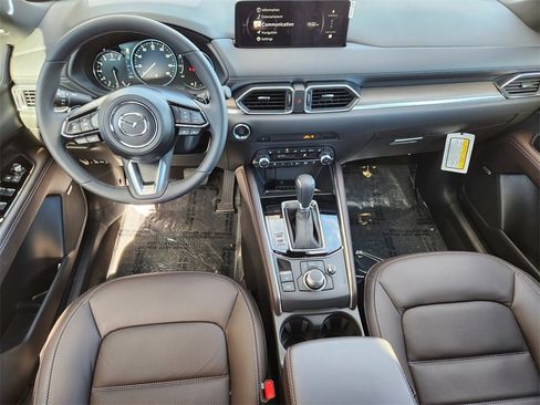New 2025 MAZDA CX-5 Signature image 3