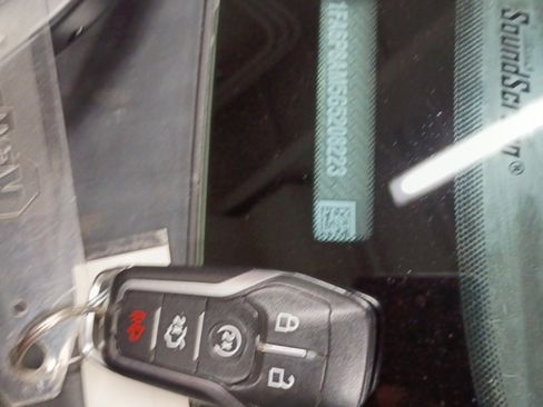 Used 2016 Ford Mustang Coupe w/ Equipment Group 051A image 9