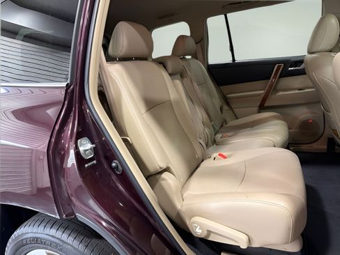 Used 2013 Toyota Highlander Limited AWD/4WD image 34