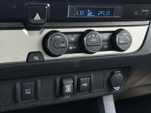 Used 2023 Toyota Tacoma SR5 RWD image 21